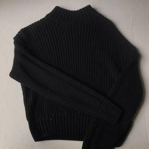 Black knitted sweater